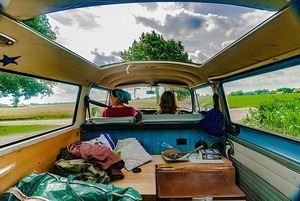 車